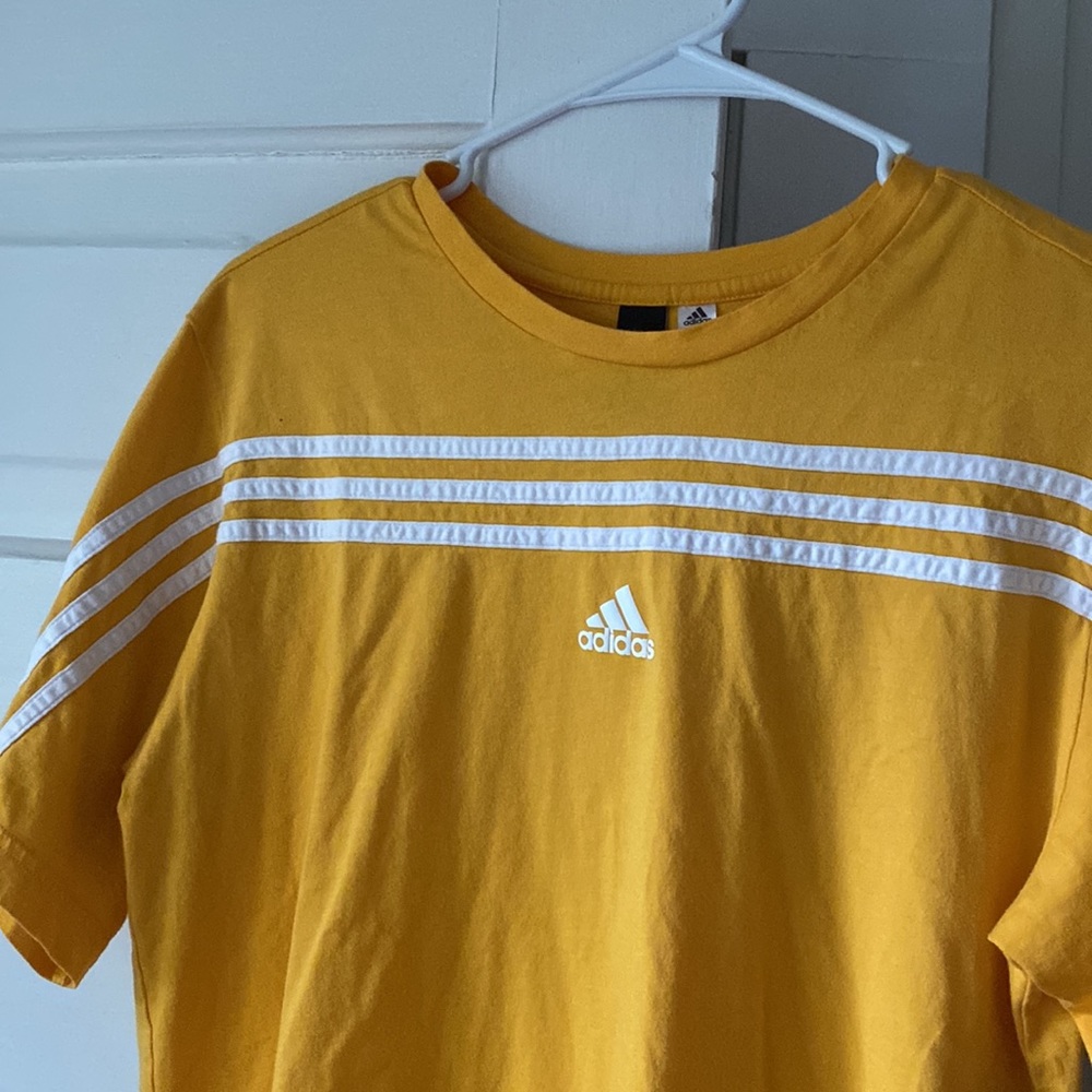 Adidas tee